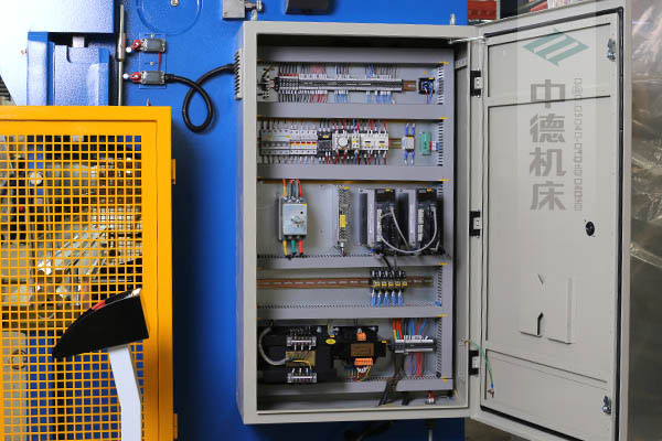 ZDPK-10032采用法國進口施耐德元氣件，穩定耐用壽命長