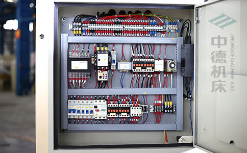 ZDS-840采用正品電氣元件,穩定耐用壽命長.jpg ZDS-840采用正品電氣元件,穩定耐用壽命長.jpg